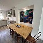 Holiday home The Tidal Shack - Part Of The The Bay Filey Village With Pool, Gym And Direct Access, Pub, Restaurant, Tennis And Meadows Walks Reighton