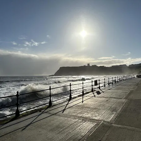 The Tidal Shack - Part Of The The Bay Filey Village With Pool, Gym And Direct Access, Pub, Restaurant, Tennis And Meadows Walks * Reighton